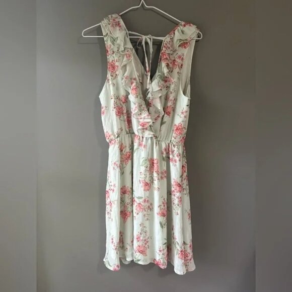 Divided size 8, mint green floral halter style mini dress with built in slip - Picture 4 of 7